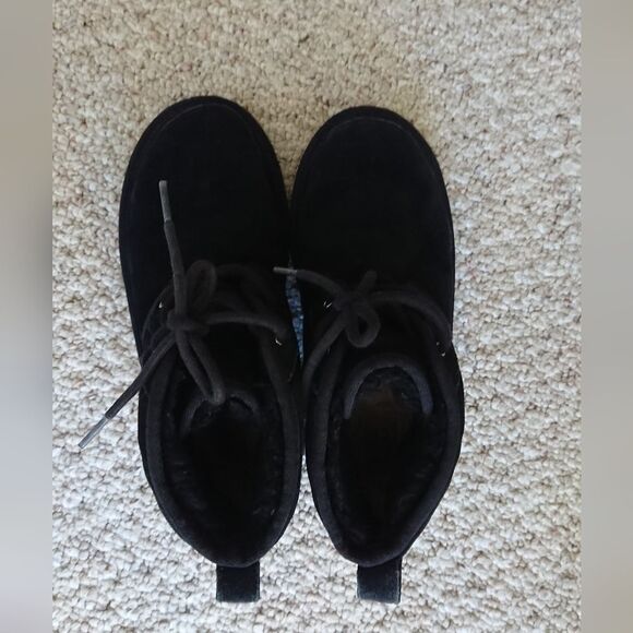 Ugg Classic Neumel Boots in black size 6 - Picture 5 of 12